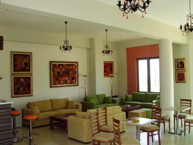 Finiki Plaza Lejlighedshotel Methoni  Eksteriør billede